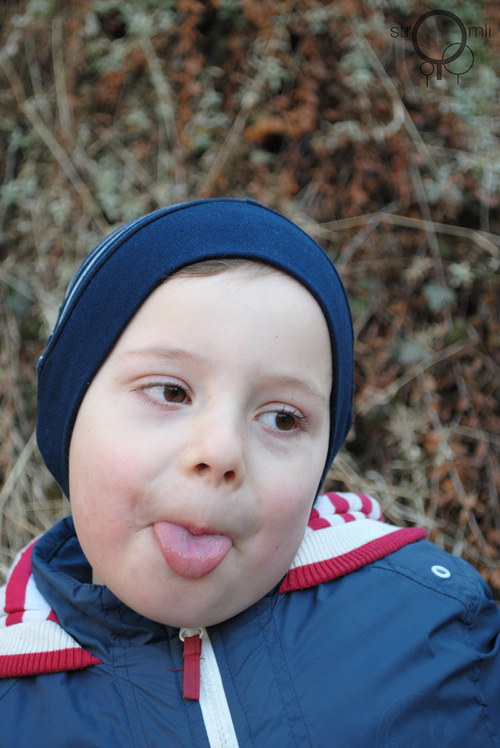 Dětská čepice - modrá kulatá 3-8 roky — foto 1