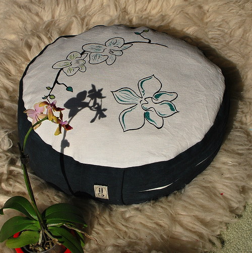 Meditační polštář "Orchidej" — foto 1
