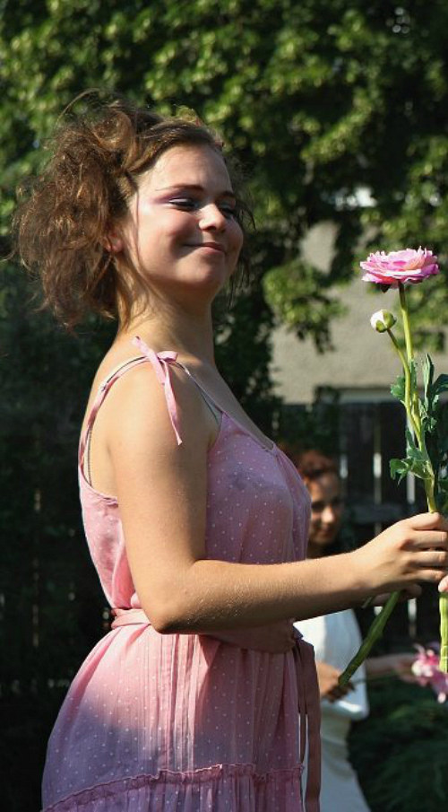 ZA HUBIČKU!Candy šatečky — foto 1