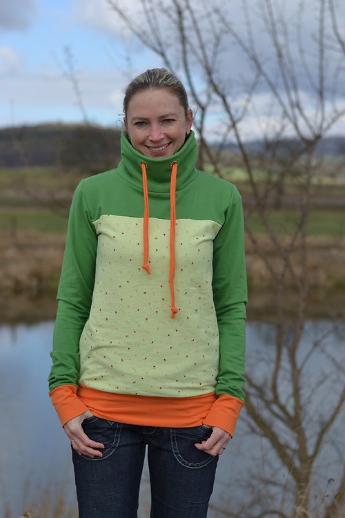 Zelená mikina — foto 1