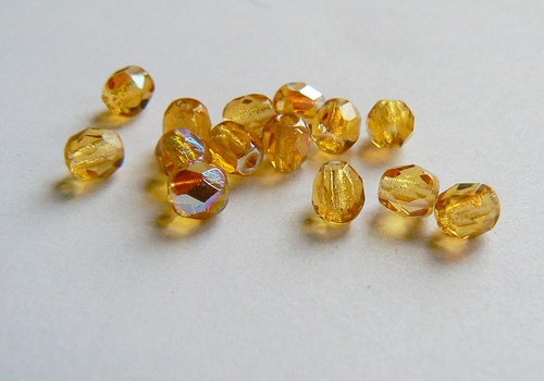 Světlý topaz AB ohňovky 4mm — foto 1