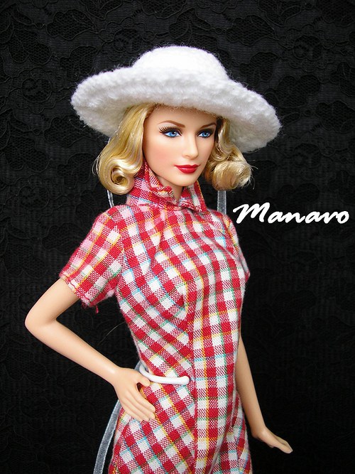 Bílý klobouk pro Barbie — foto 1