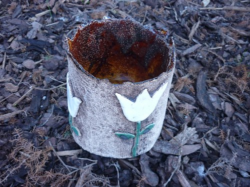 Květináč s tulipánem