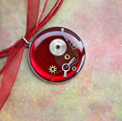 Mess in red — foto 1