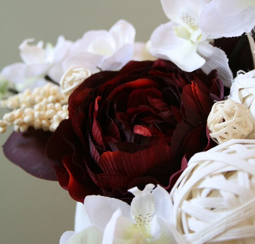 Celoroční dekorace - Ranunculus s orchidejemi — foto 1