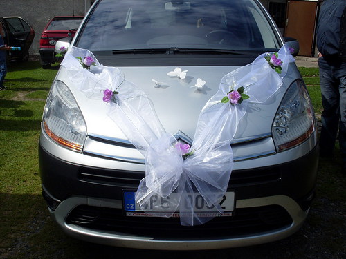 Šerpa na auto nevěsty I. — foto 1
