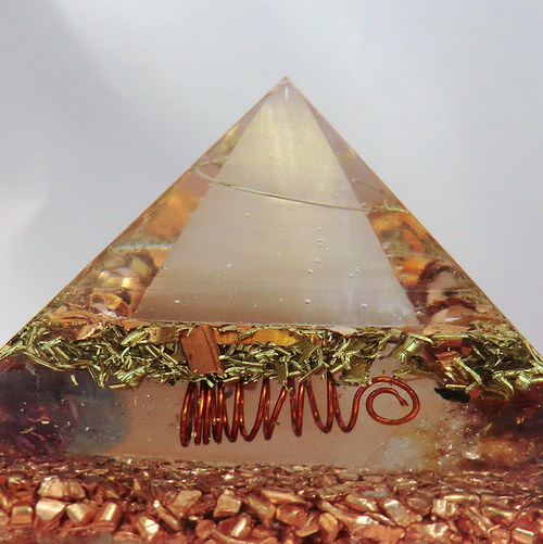 Orgonit - 6 x 4 cm - Dvojitá - pyramida (2) — foto 1