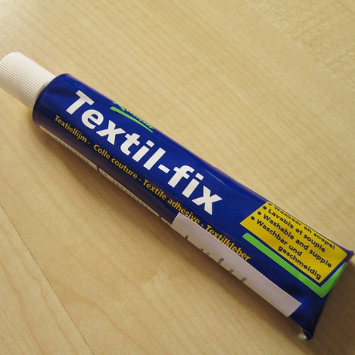 Elastické lepidlo na textil 50ml — foto 1