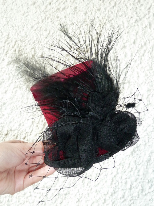 Red mini klobouček — foto 1