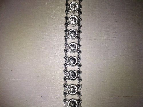 Štras na šňůře