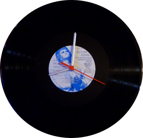 Hodiny z LP Elton John — foto 1
