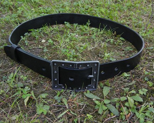 Kožený opasek technic