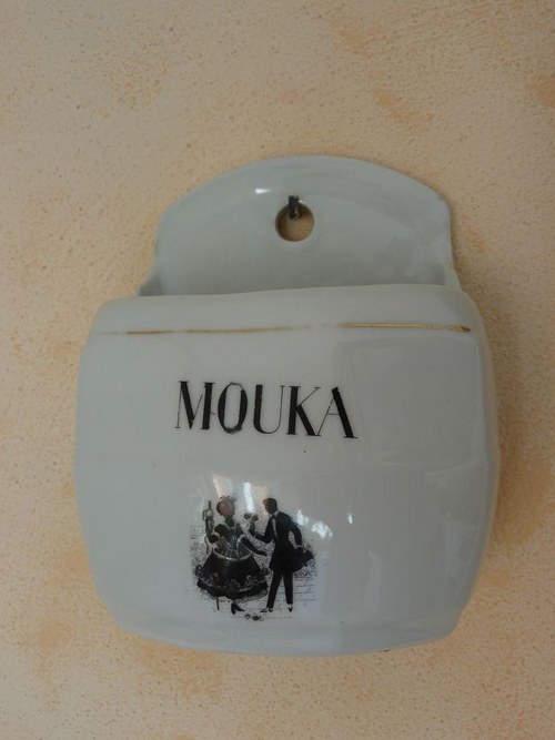 Dóza na stěnu — foto 1