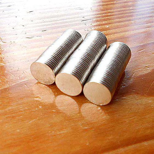 Magnet Neodymium - 5ks - 1x3mm — foto 1