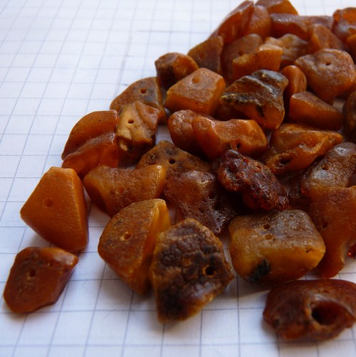 Jantar - vrtané zlomky , Rusko — foto 1