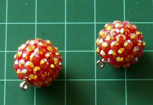 Kulička červenozlatá, 15 mm - přívěsek