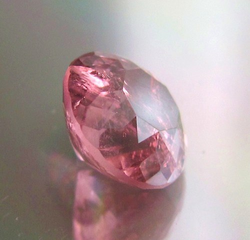 Turmalín Rubelit 1,6ct — foto 1
