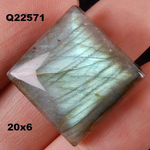 Labradorit- CABOCHON — foto 1