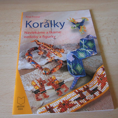 Korálky. Navlékáme a tkáme ozdoby a figurky. — foto 1