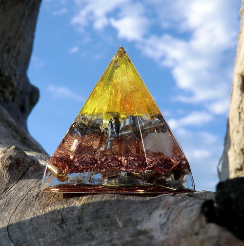 *Orgonit 2* - Velká pyramida/Broušená s citrínem — foto 1