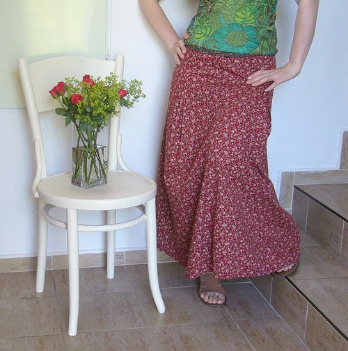Roses - áčková sukně s protisklady — foto 1