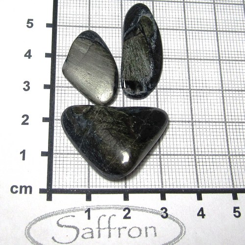 R Magnetit z Ukrajiny s pyroxeny č.2 — foto 1