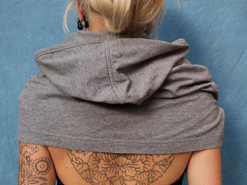Neck-on s kapucí — foto 1