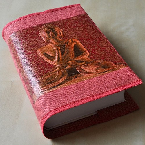 Buddha in red - obal na knihu — foto 1