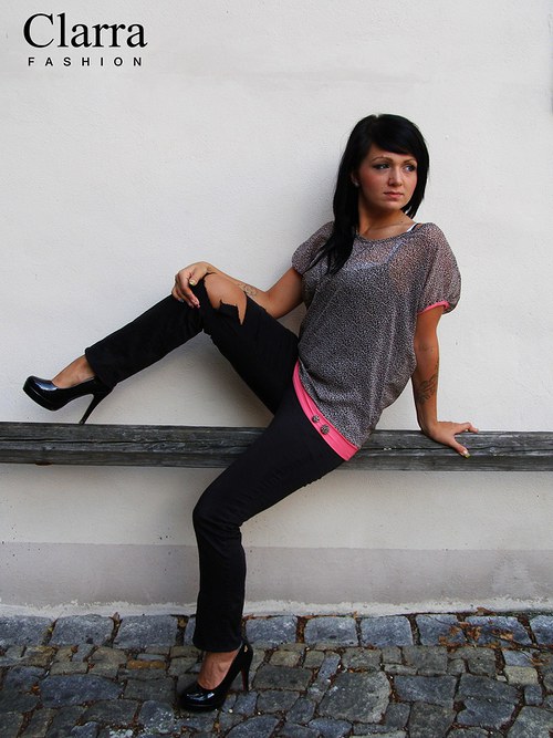 Halenka Clarra Pink se vzorem šelmy — foto 1