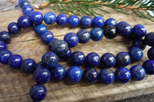 Vrtaný lapis lazuli 8 mm 2 ks — foto 1