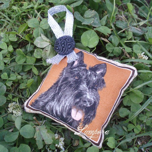 Jehelníček s pejskem — foto 1
