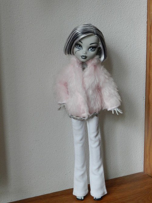 Kožíšek a kalhoty pro Monster high — foto 1