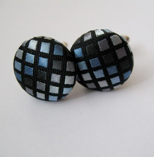 Modro šedé manžetové knoflíčky — foto 1
