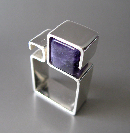 Violet — foto 1