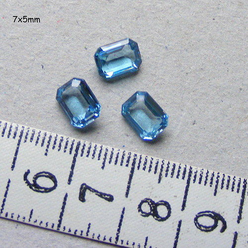 Broušené kameny7x5mm, 5ks — foto 1