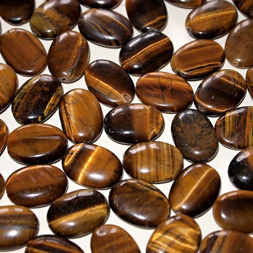 Tygří oko ovál 18x13 mm (cena 2 ks)