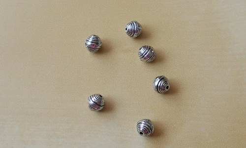 Plastový ozdobný komponent 8x8mm - 10ks — foto 1