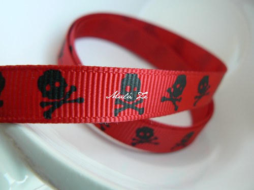 Stuha " black skull in red" — foto 1