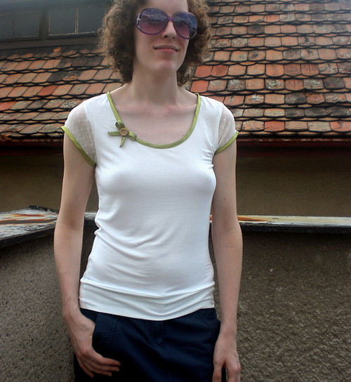 S krajkou v M — foto 1