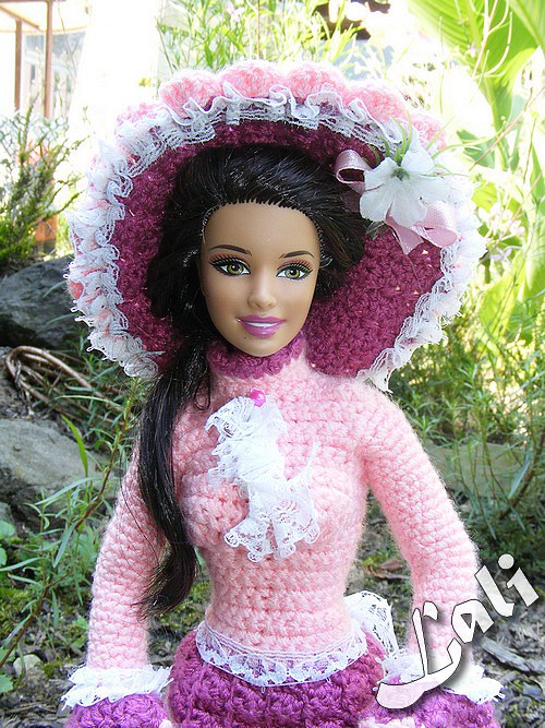 Háčkované šatičky pro panenku Barbie — foto 1