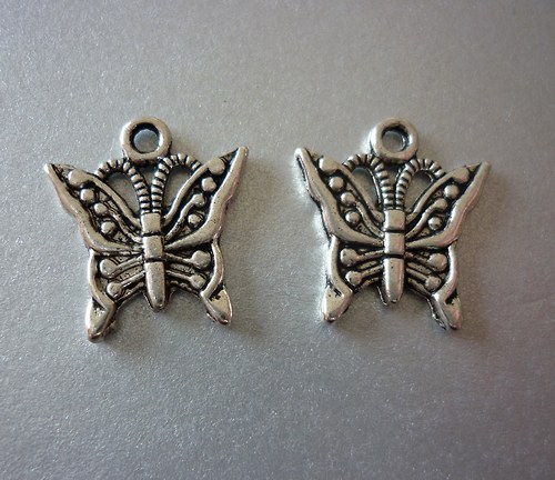 P3 / motýl /17x15,5x2mm / 2ks