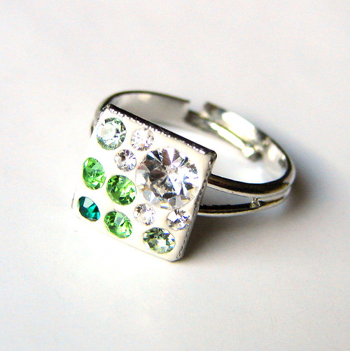 Exclusive Cube Green in White prsten — foto 1