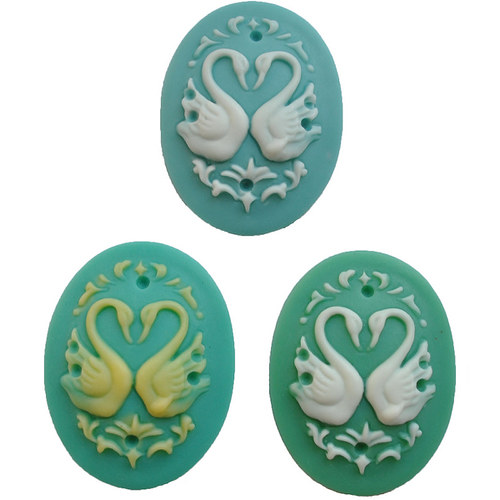 Cameos Two Swans Blue Green 3 ks
