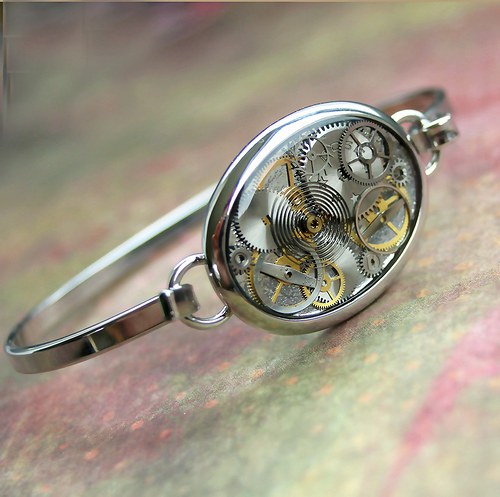 Steampunkový náramek /clear/ — foto 1