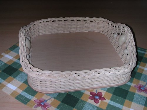 Čtvercový košíček s kuličkami — foto 1
