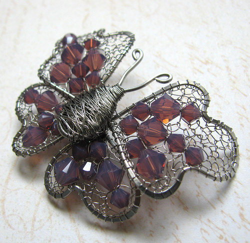 Motýl- brož Swarovski "Violet opal" — foto 1