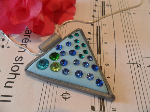 Náhrdelník TRIANGL CRYSTAL — foto 1