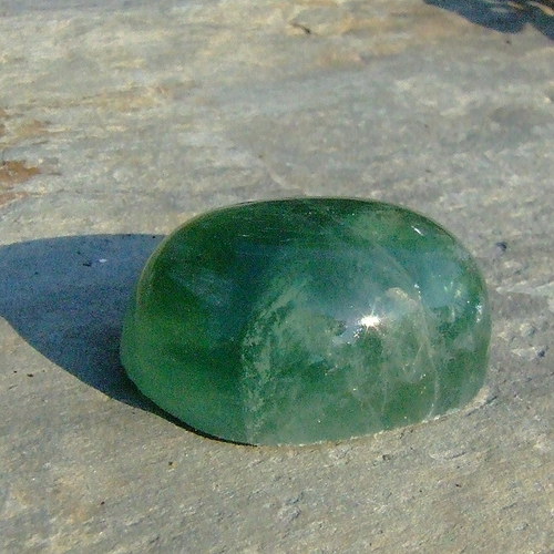 Fluorit, kabošon č.372 — foto 1