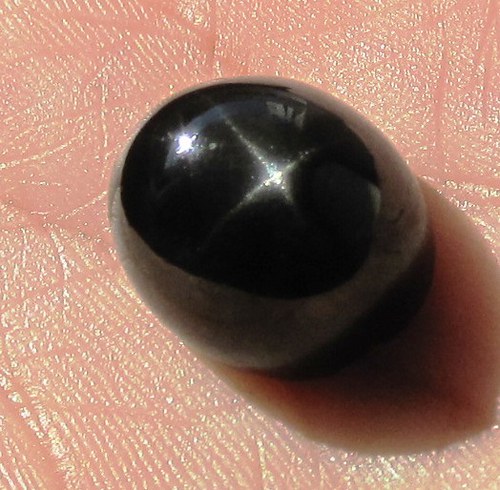 Asterický diopsid kabošon č.2, oválný — foto 1