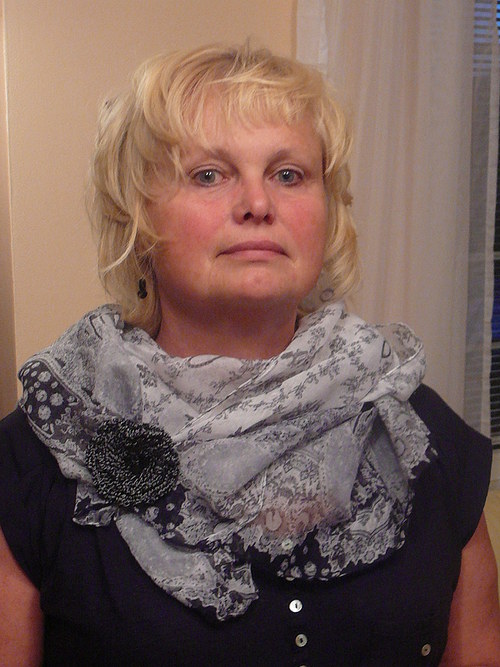 Šála s háčkovanou broží — foto 1